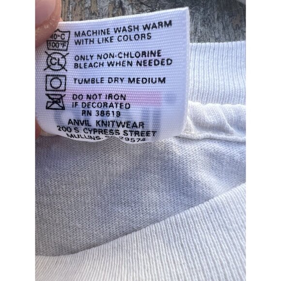 Vintage 90s Anvil single stitch white Native American Tribal Wolves tshirt L - Picture 10 of 10